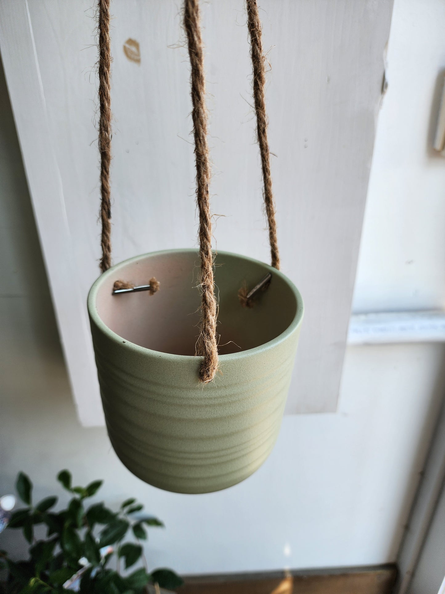 Silent Green Hanging Pot Cover - 14cm/5.5in.