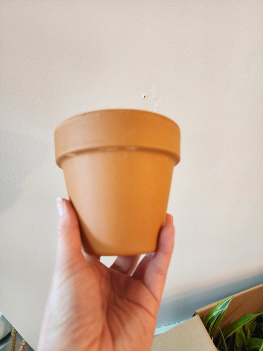 Clay Standard Pot w/hole 11cm/4.5in.